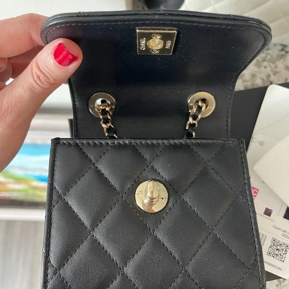 Chanel trendy cc mini black flap gold hardware - Picture 7 of 17